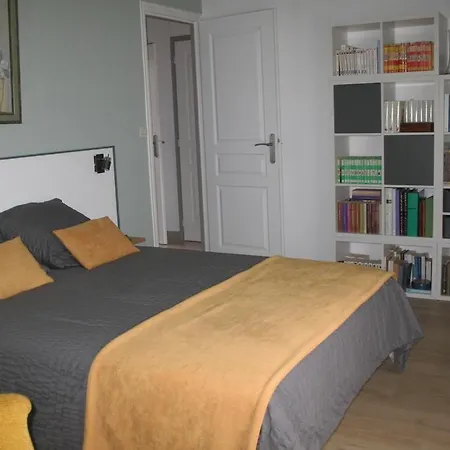Homestay A La Rochelle Proche Velodyssee Et Parking Prive